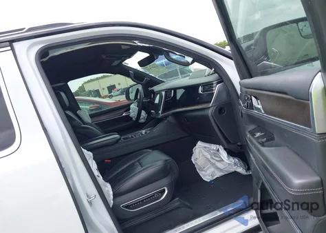 2023 Jeep Grand Wagoneer 4X4 from USA, damaged, VIN 1C4SJVEJ7PS570435